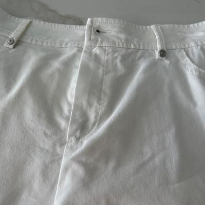 6 ladies golf  skorts size 12