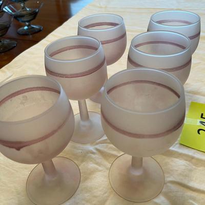 6 Frosted Swirl Wine Glasses