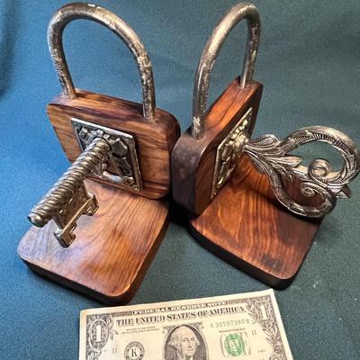 ORNATE SKELETON KEY LOCK THEMED BOOKENDS