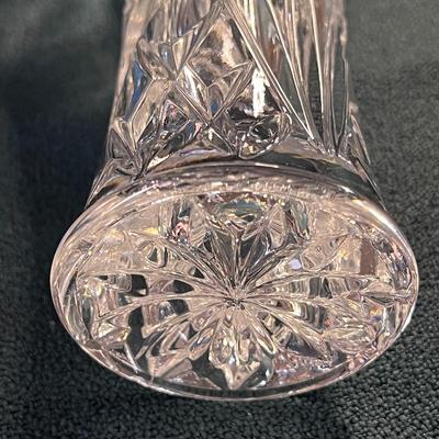 LEADED GLASS FLOWER VASE 