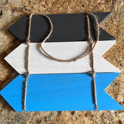 GRATEFUL THANKFUL BLESSED WOOD SIGN