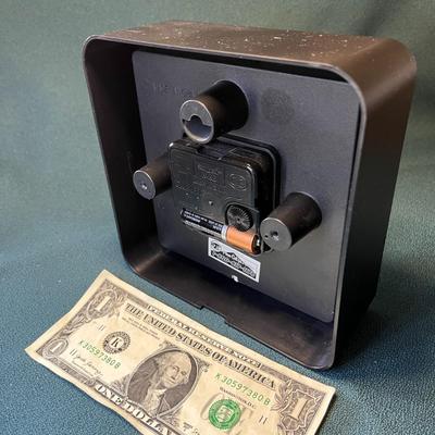 ARBOR AND EMERY EVERYDAY CLOCK