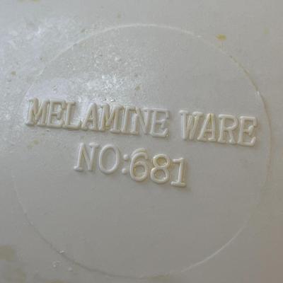 FISH PLATES x2 PRETTY BLUE & WHITE â€œMELAMINE WEARâ€