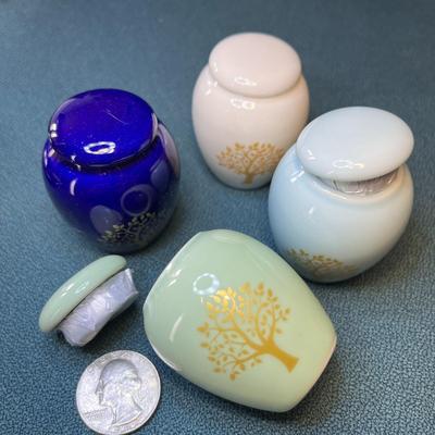 SET OF 4 TINY CHINESE CERAMIC GINGER JARS 