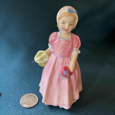 LOVELY ROYAL DOULTON PORCELAIN DOLL â€œTINKLE BELLâ€