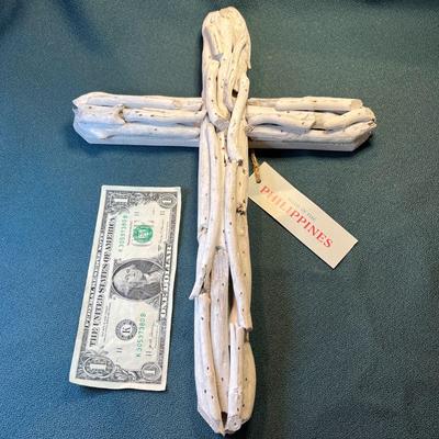 DRIFTWOOD-LIKE RUSTIC CROSS 