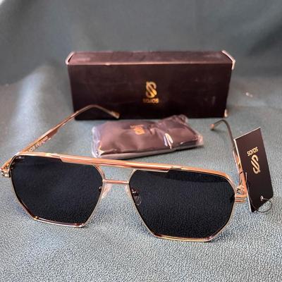 NEW IN PACKAGING SOJOS AVIATOR SUN GLASSES POLARIZED