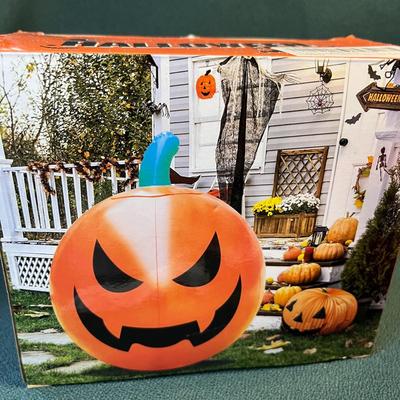 LARGE LAWN JACK-O-LANTERN w/ LED LIGHTING