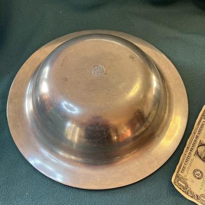 LARGE WILTON DECORATIVE ALUMINUM FRUIT BOWL