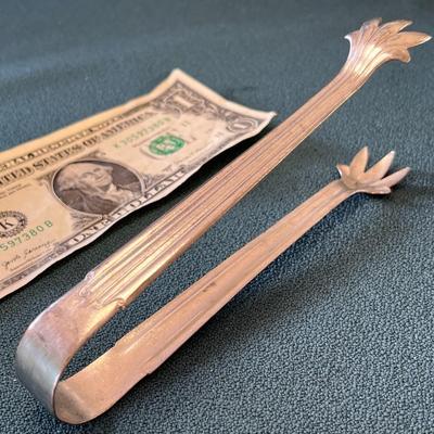 VINTAGE 6-1/2â€ CLAW TONGS GRABBER