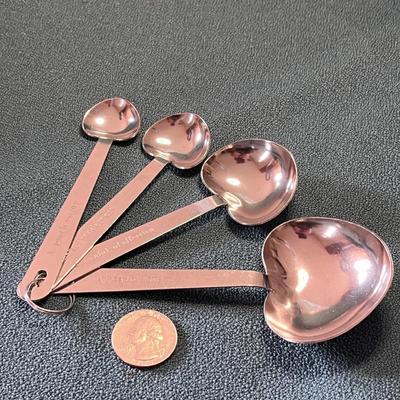 MEASURING SPOON SET HEAR SHAPE BOWLS