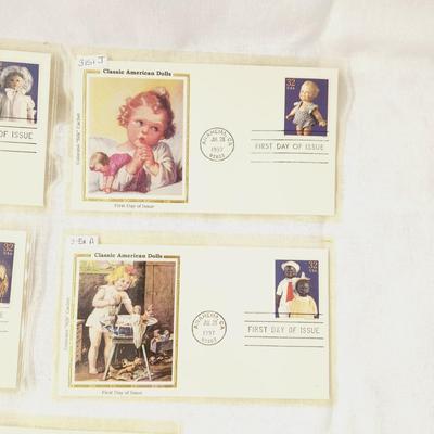 5 PC - FIRST DAY ISSUE STAMPS - CLASSIC AMERICAN DOLLS