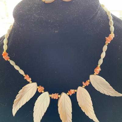 LEAF NECKLACE WITH EARRINGS