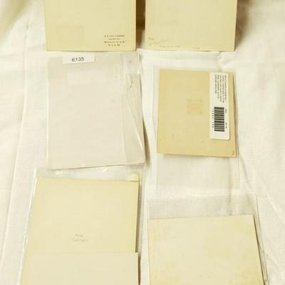 7 PC - FIRST DAY ISSUE MIX STYLE STAMPS - 1940S MIX THEME