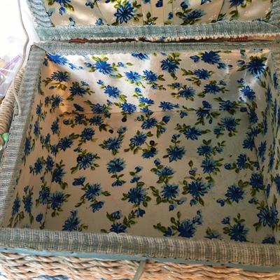 VIntage sewing basket with thread