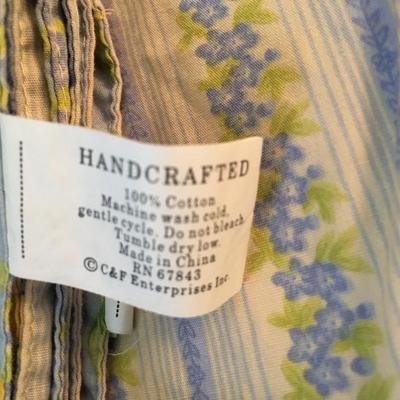 Set of 12 double sided napkins