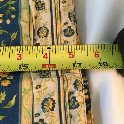 Set of 12 double sided floral napkins