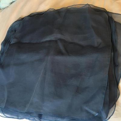 Set of 42 sheer napkins