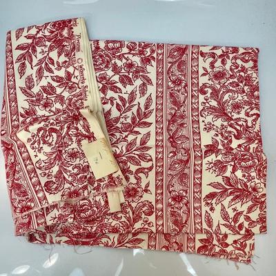 Waverly Fabrics Piranesi Pattern 1.5 yards Red & White Floral Vine Flowers & Leaves