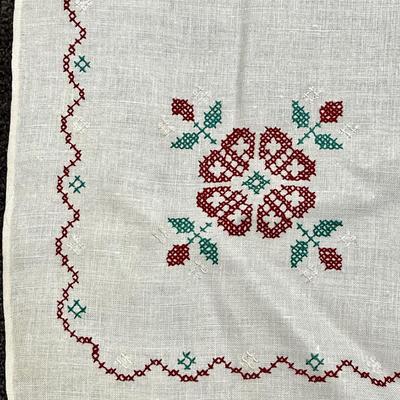 Vintage Cross-Stitched Embroidered Linen Square Card Table Tablecloth Flowers