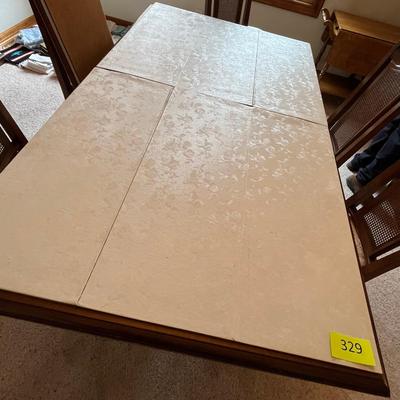 White Furniture Company Dining room Table with 2 leaves and 6 chairs