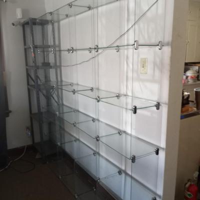 CUBE GLASS SHELVING