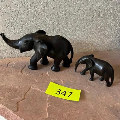 Black wood Elephant Figures Momma & Baby