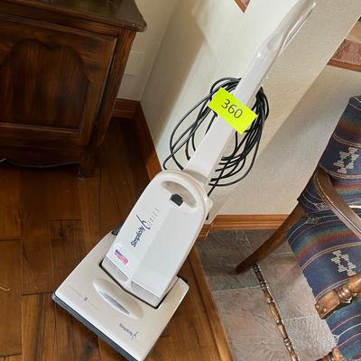 Simplicity Vacuum Cleaner