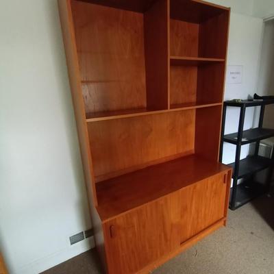 WOODEN SHELVING UNIT