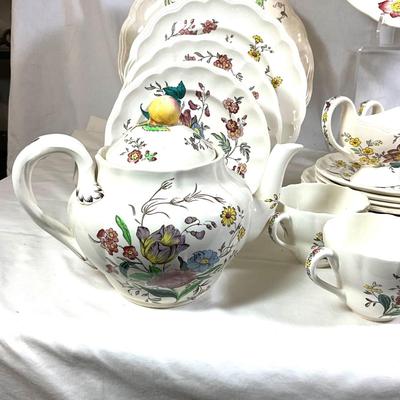 1475 Set of Copeland Spode Gainesborough China Set
