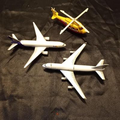 METAL AIRPLANES