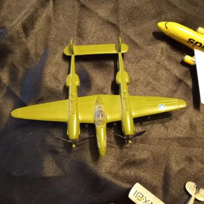 METAL AIRPLANES