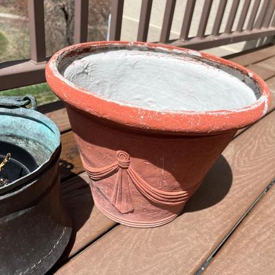 Flower pots