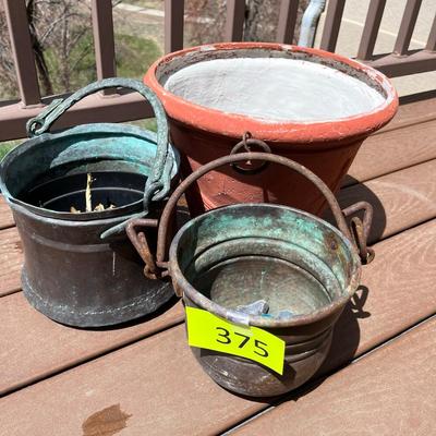 Flower pots