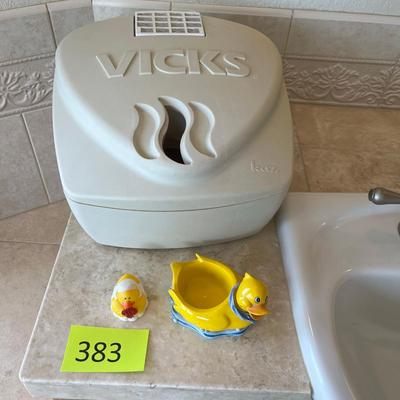 Vick's Humidifier & Ducky soap holder