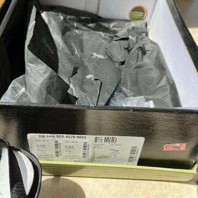 Lot of 2 pair of heels