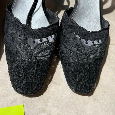 Lot of 2 pair of heels