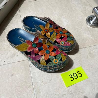 Laura Vita Sandals