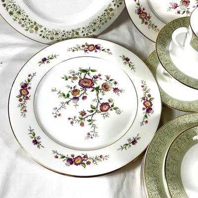 1488 Royal Doulton Sonnet, Westfield & Noritake Ivory China