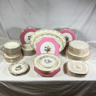 1483 Large Set of Gold Accent 22kt Regal Ware China Set