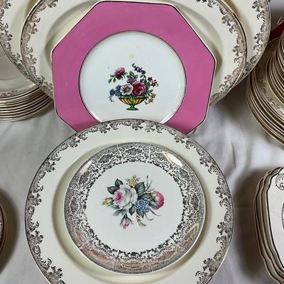 1483 Large Set of Gold Accent 22kt Regal Ware China Set