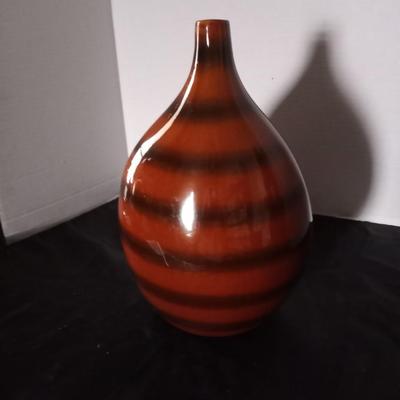 TWO CERAMIC VASES AND WALL CLOCK