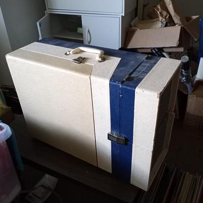 VINTAGE AIRLINE STEREOPHONIC MULTI CHANNELRECORD PLAYER