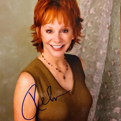 Reba McEntire signed photo