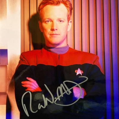 Star Trek: Voyager Robert Duncan McNeill signed photo
