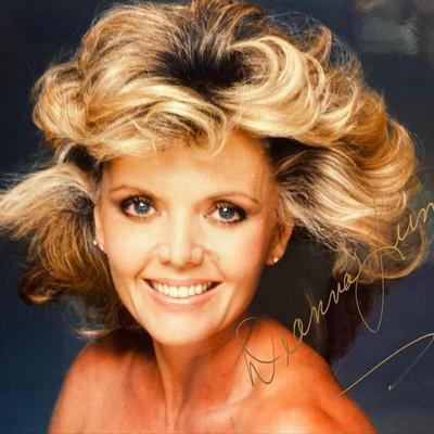 Deanna Lund signed photo