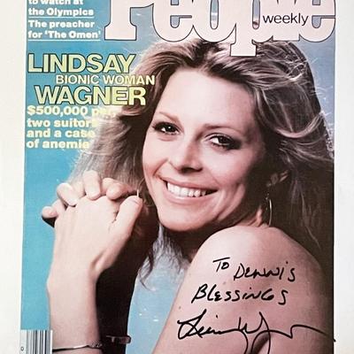 Bionic Woman Lindsay Wagner signed People magazine cover photo