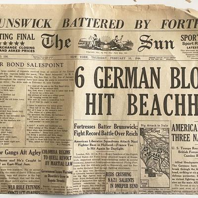 WWII 1944 The Sun Original Vintage Newspaper