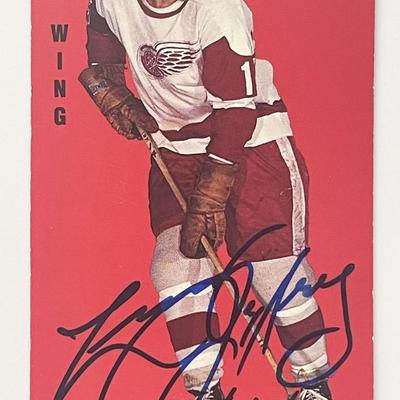 Hockey player Larry Jeffrey autograph card