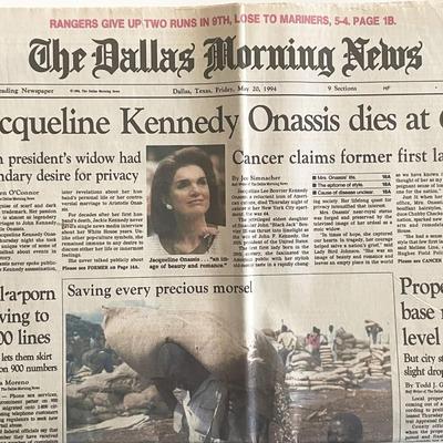 The Dallas Morning News Death of Jacqueline Onassis Kennedy Original Vintage Newspaper